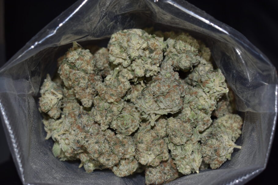 Moon Drops Weed Strains